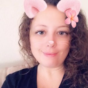 Meet your Posher, Colleen